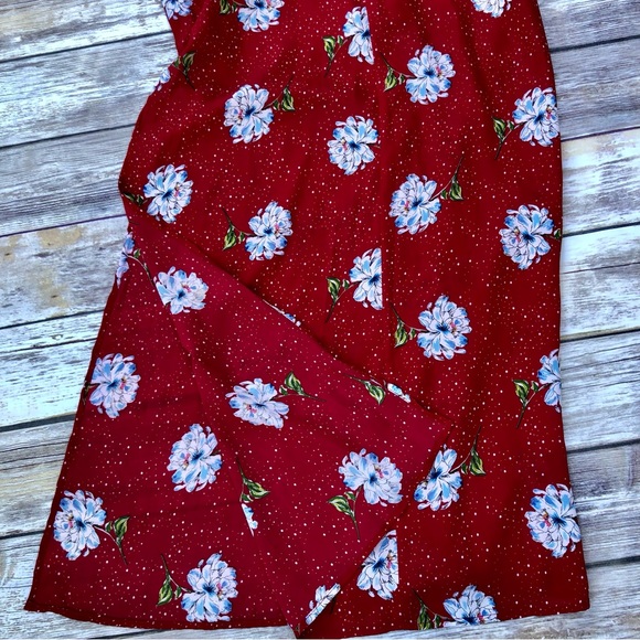 Lush red floral dress with back keyhole - Picture 7 of 7